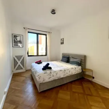 Luxueux 100 M2 16 Apartment *
